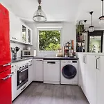 2-Rooms Apartment 63M2 Paris 20Th Arrondissement