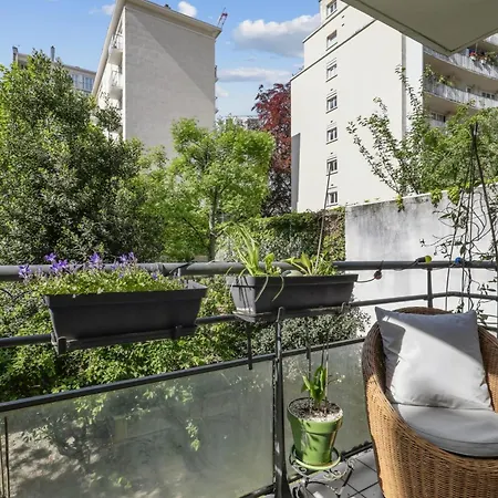Appartamento 2-rooms 63m2 20th Arrondissement Parigi
